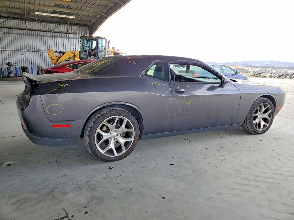 Photo 3 from auction – 2016 DODGE CHALLENGER with VIN 2C3CDZAGXGH210052