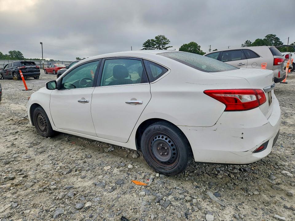 Photo 2 from auction – 2017 NISSAN SENTRA with VIN 3N1AB7AP7HY333125