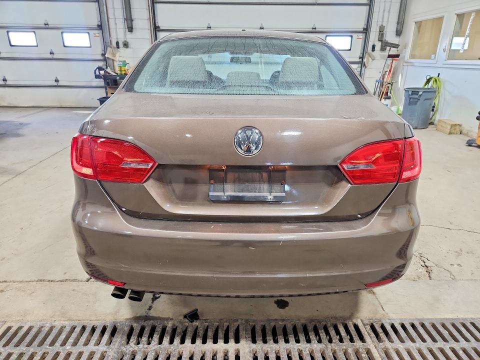 Photo 6 from auction – 2011 VOLKSWAGEN JETTA with VIN 3VW2K7AJ1BM068792