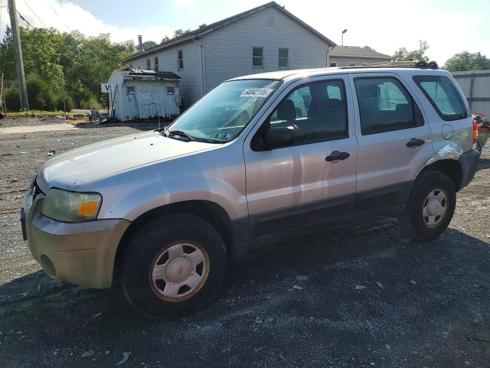 FORD ESCAPE 2005 with VIN 1FMYU92Z35KA01724 - Photo from auction