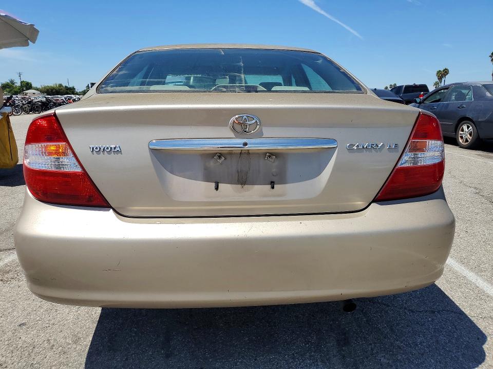 Photo 6 from auction – 2004 TOYOTA CAMRY with VIN 4T1BE32K04U809485