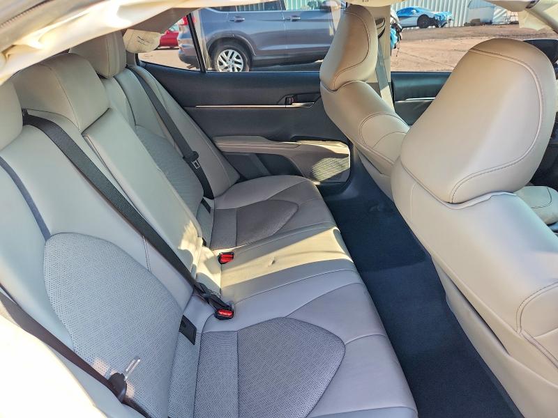 Photo 10 from auction – 2022 TOYOTA CAMRY with VIN 4T1K61BK5NU055311