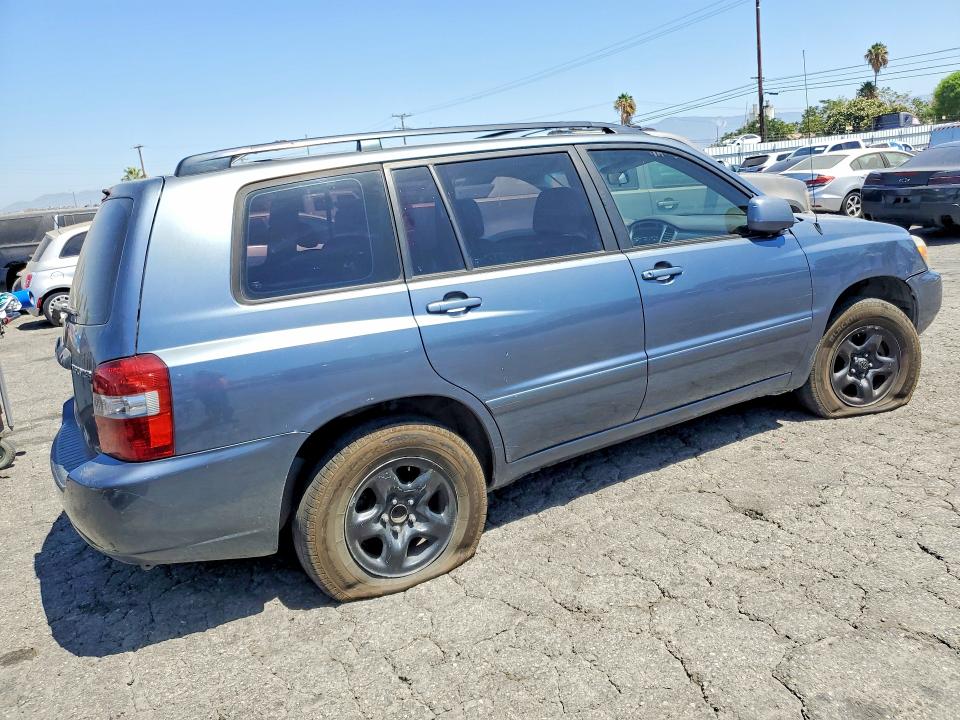 صورة رقم 3 من المزاد - 2005 TOYOTA HIGHLANDER مع VIN JTEGD21A950127547