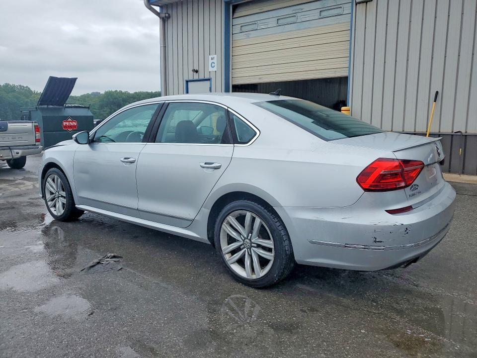 Photo 2 from auction – 2016 VOLKSWAGEN PASSAT with VIN 1VWCT7A36GC055919
