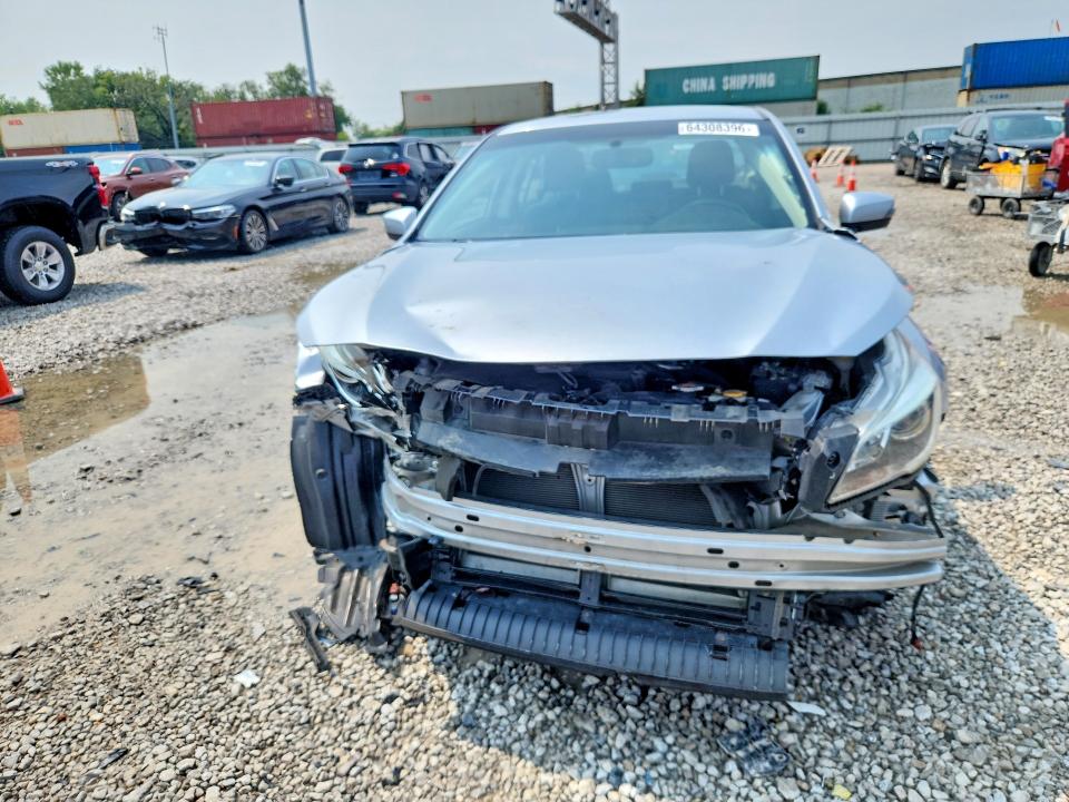 Photo 5 from auction – 2016 SUBARU LEGACY with VIN 4S3BNBJ65G3029642