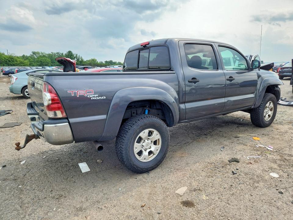 Photo 3 from auction – 2011 TOYOTA TACOMA with VIN 3TMLU4EN5BM063477