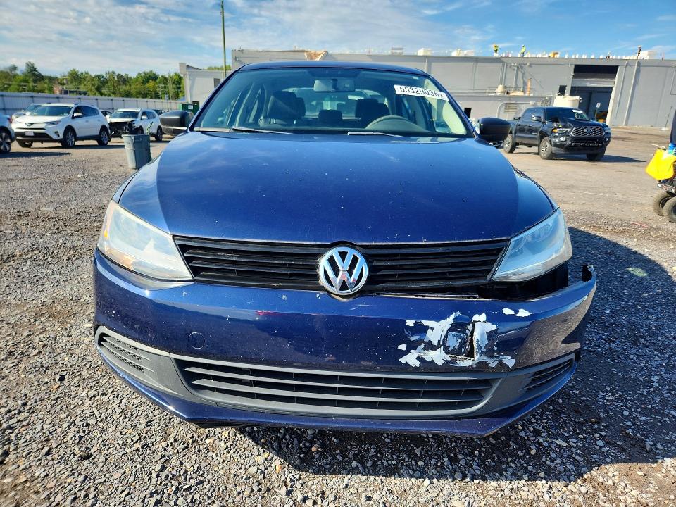 Photo 5 from auction – 2011 VOLKSWAGEN JETTA with VIN 3VW2K7AJ6BM096409
