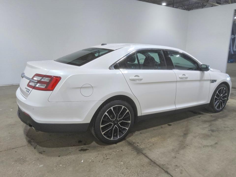 Photo 3 from auction – 2018 FORD TAURUS with VIN 1FAHP2J85JG121071