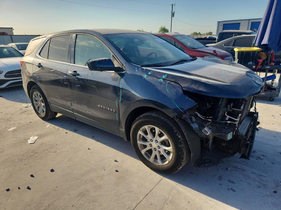 Photo 4 from auction – 2018 CHEVROLET EQUINOX with VIN 3GNAXJEV5JS576999