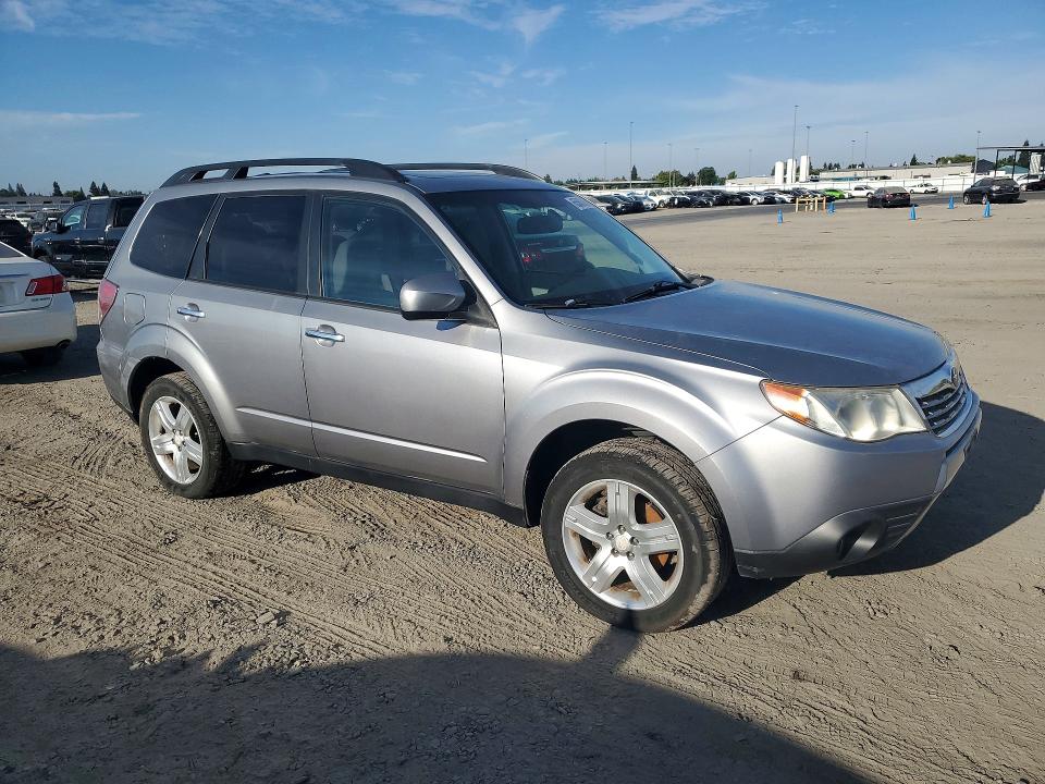 Photo 4 from auction – 2010 SUBARU FORESTER with VIN JF2SH6DC8AH757869