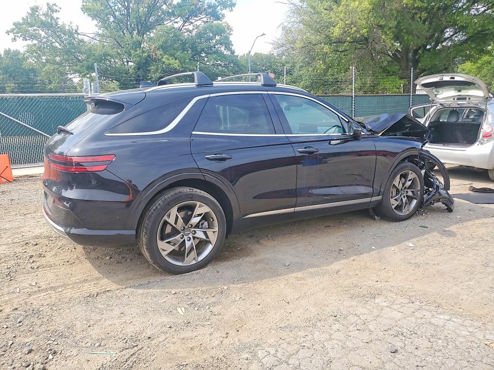 Photo 3 from auction – 2024 GENESIS ELECTRIFIED GV70 with VIN 5NMMCET1XRH001793