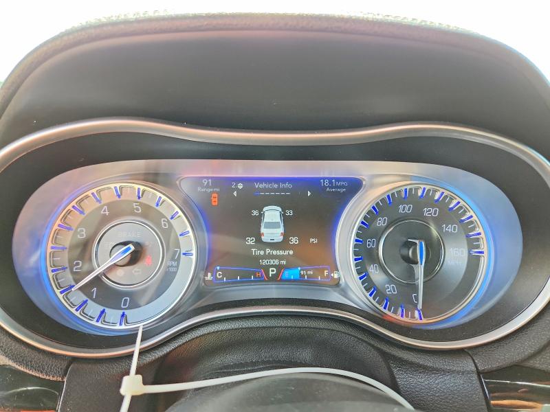 Photo 9 from auction – 2018 CHRYSLER 300 with VIN 2C3CCABT9JH302101