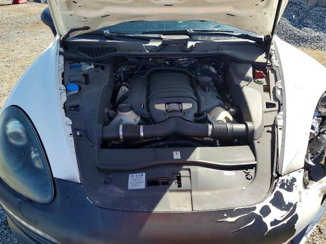 Photo 12 from auction – 2011 PORSCHE CAYENNE with VIN WP1AB2A22BLA52708