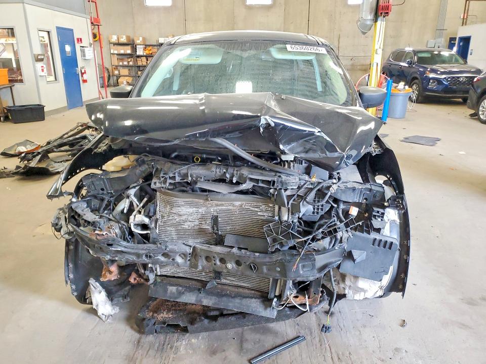 Photo 5 from auction – 2016 FORD ESCAPE with VIN 1FMCU0F78GUB07799