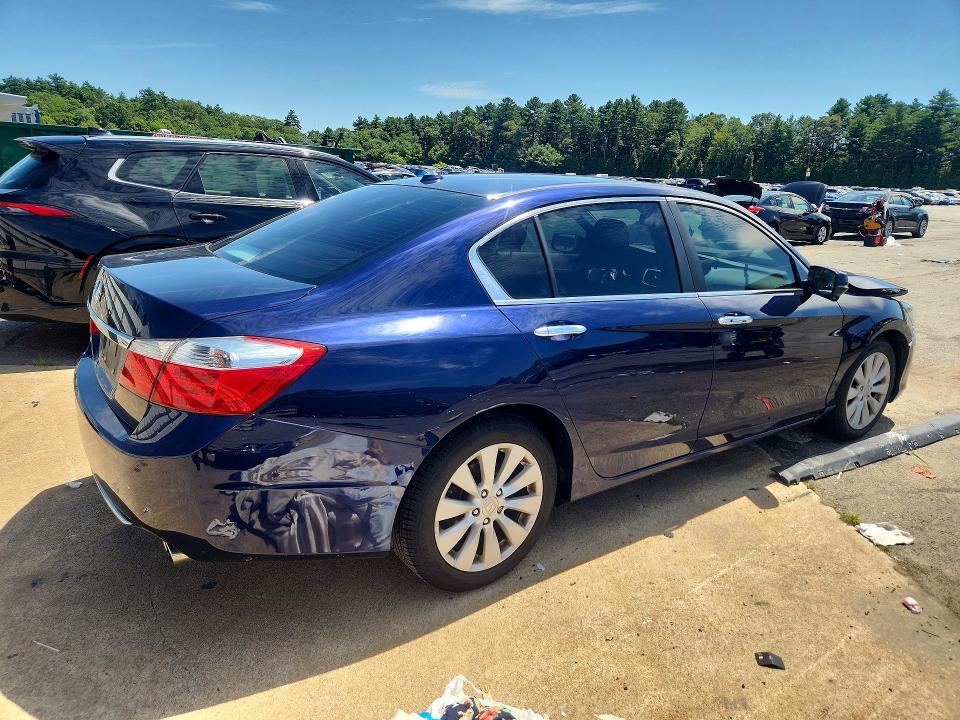 Photo 3 from auction – 2013 HONDA ACCORD with VIN 1HGCR2F89DA237194