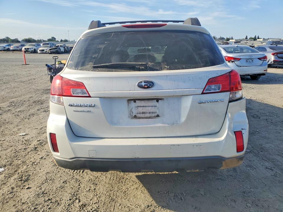 Photo 6 from auction – 2010 SUBARU OUTBACK with VIN 4S4BRCCC8A3352910