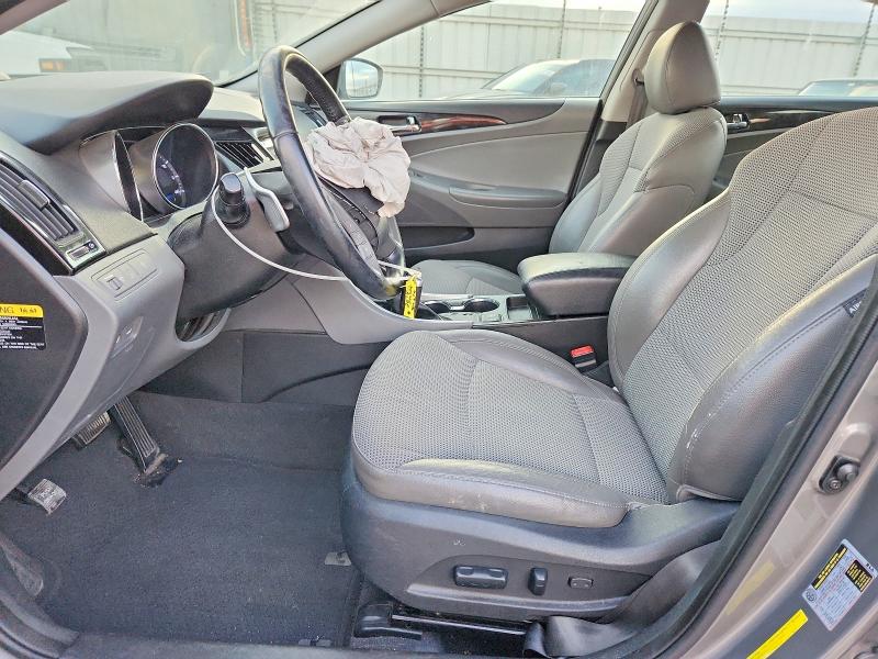 Photo 7 from auction – 2014 HYUNDAI SONATA with VIN 5NPEC4AB5EH810139