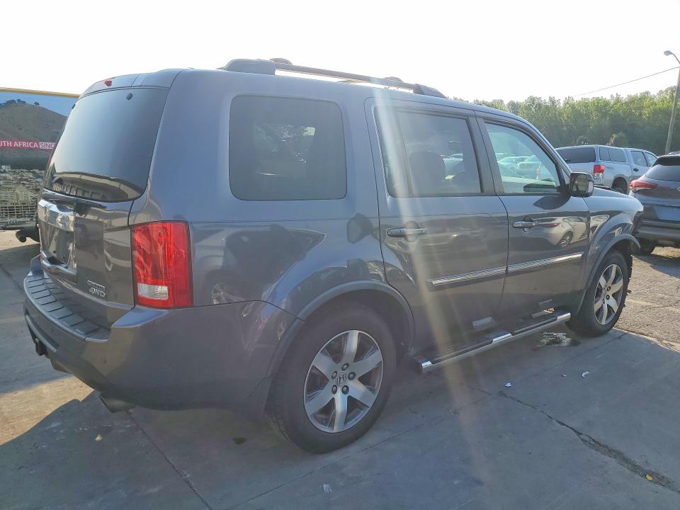 Photo 3 from auction – 2014 HONDA PILOT with VIN 5FNYF4H97EB017723