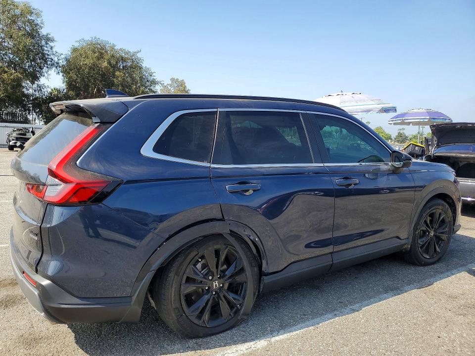 Photo 3 from auction – 2023 HONDA CR-V with VIN 7FARS6H91PE000063