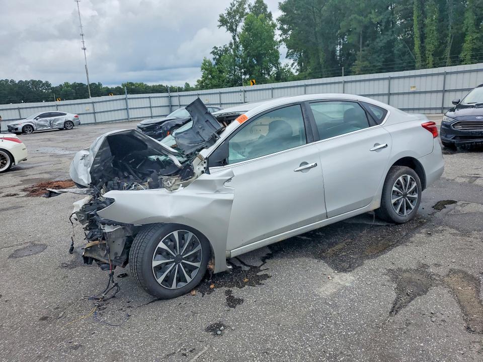 NISSAN SENTRA 2017 with VIN 3N1AB7AP9HY306038 - Photo from auction