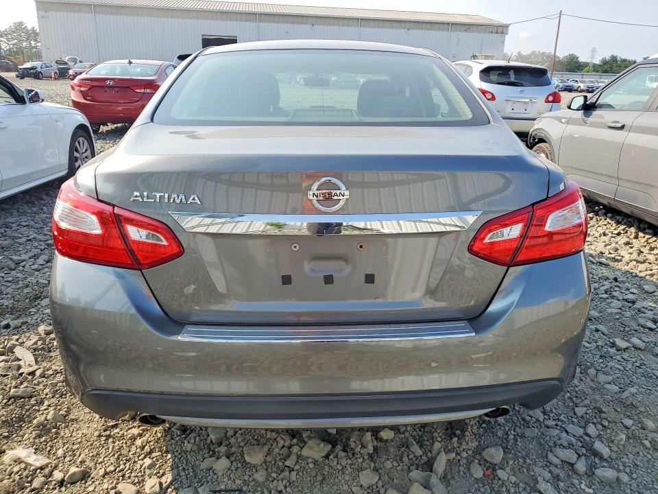 Photo 6 from auction – 2017 NISSAN ALTIMA with VIN 1N4AL3AP5HN355565