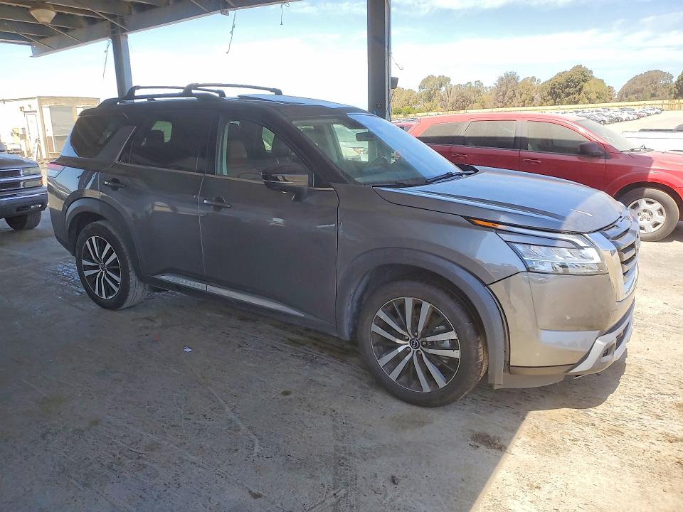 Photo 4 from auction – 2023 NISSAN PATHFINDER with VIN 5N1DR3DK4PC204924