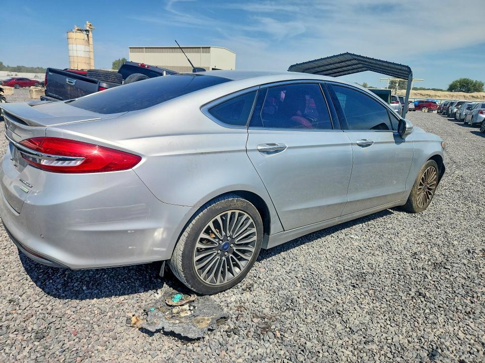 Photo 3 from auction – 2017 FORD FUSION with VIN 3FA6P0K90HR124711