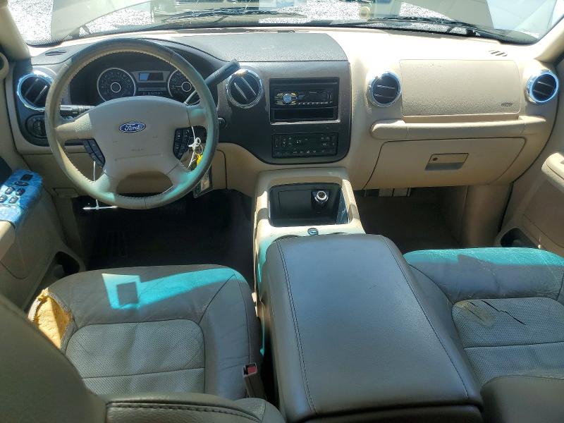 Photo 8 from auction – 2005 FORD EXPEDITION with VIN 1FMFU17515LA74616