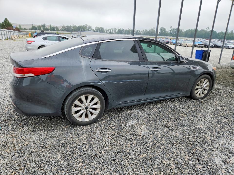 Photo 3 from auction – 2016 KIA OPTIMA with VIN 5XXGU4L3XGG007546
