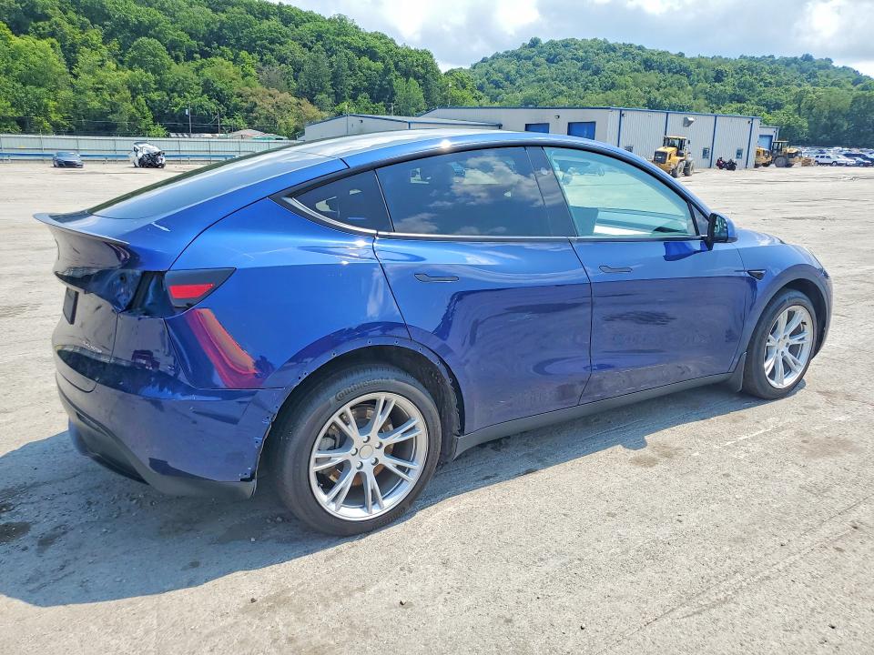 Photo 3 from auction – 2023 TESLA MODEL Y with VIN 7SAYGDEE2PF857929