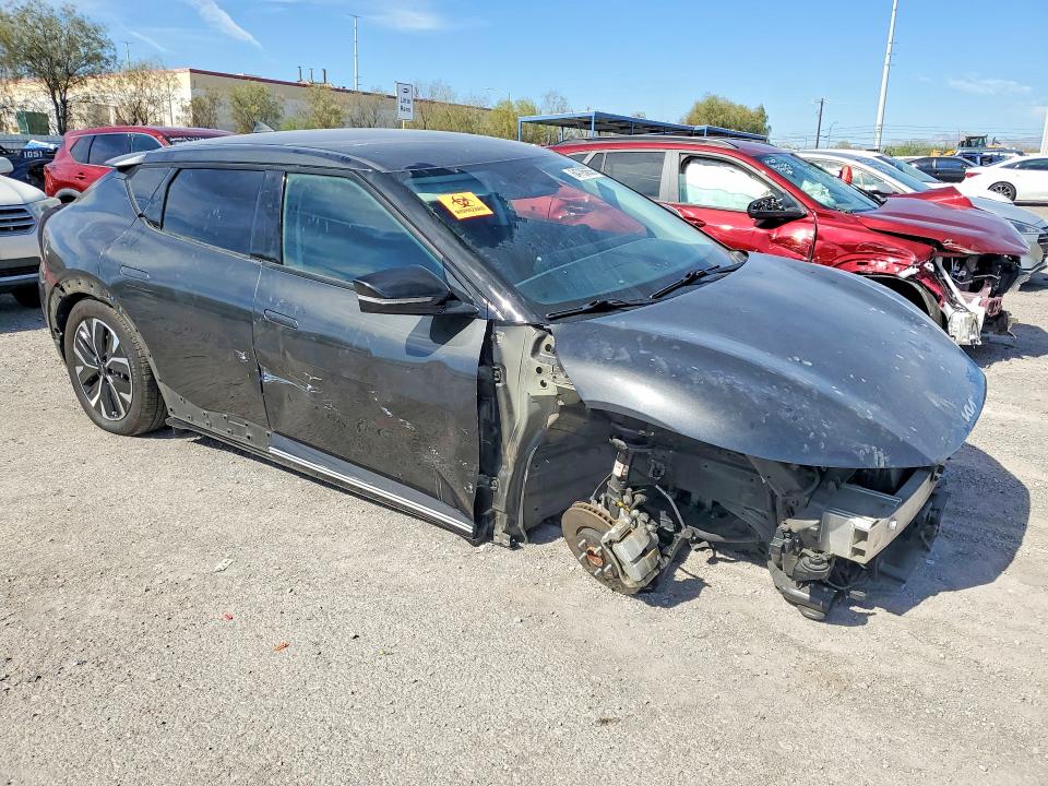 Photo 4 from auction – 2022 KIA EV6 with VIN KNDC34LA2N5043233