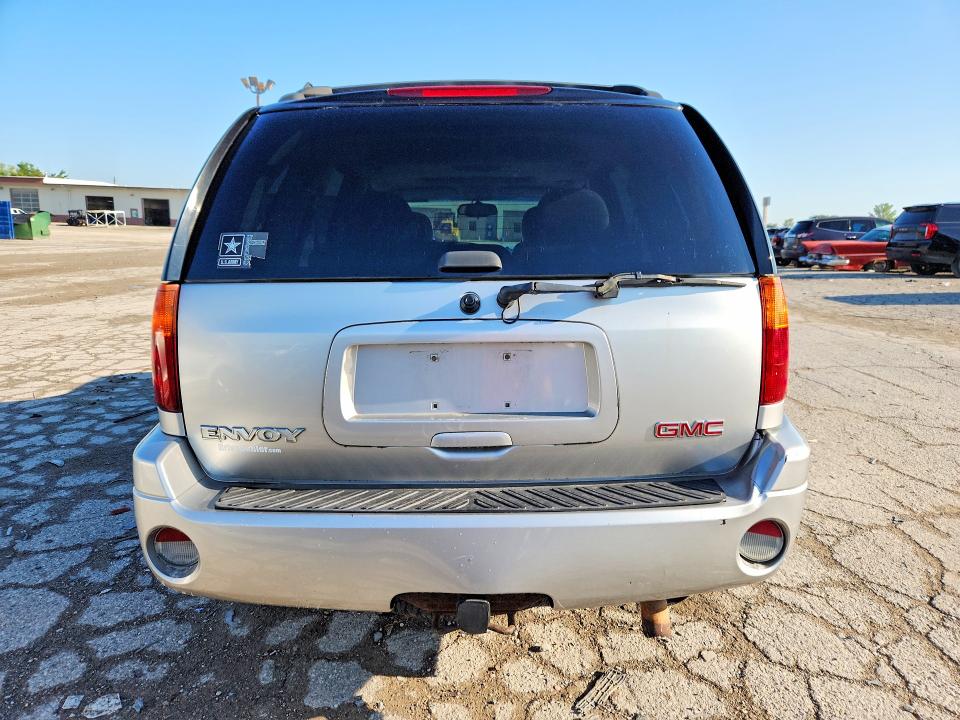 Foto 6 de la subasta – 2005 GMC ENVOY con VIN 1GKDT13S052371977