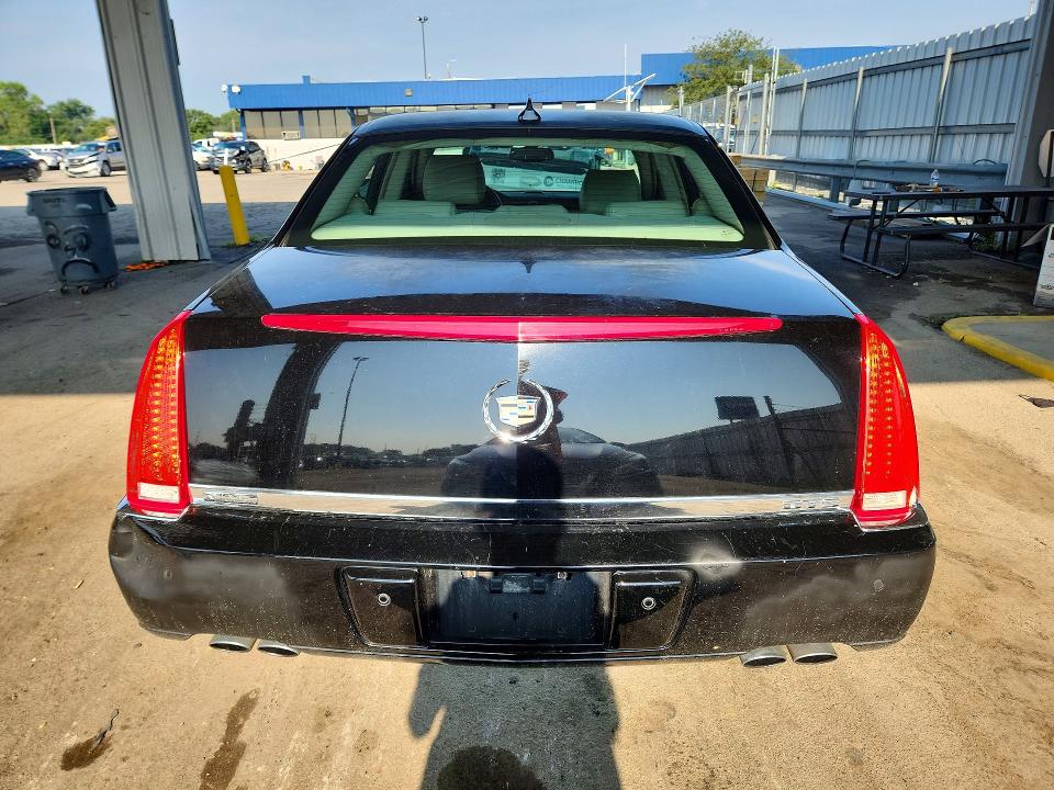Photo 6 from auction – 2011 CADILLAC DTS with VIN 1G6KD5E65BU143676
