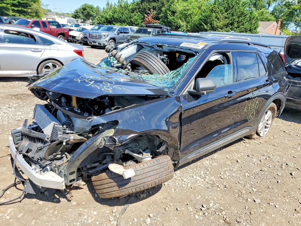 FORD EXPLORER 2021 with VIN 1FMSK8DH3MGC22798 - Photo from auction