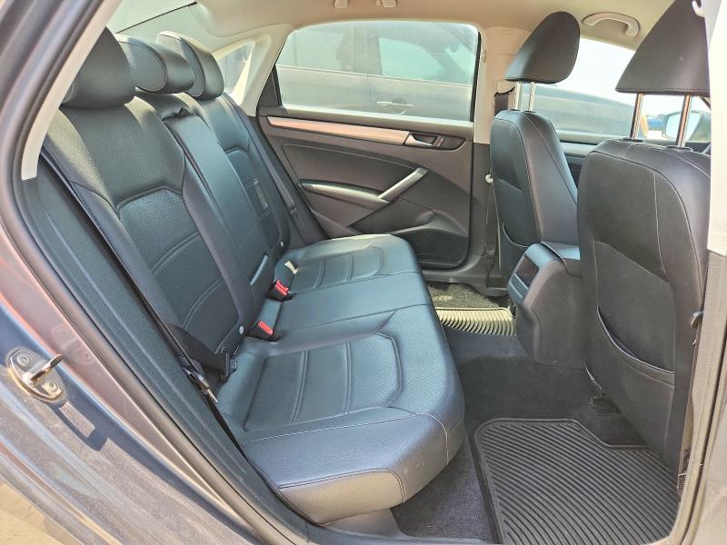 Photo 10 from auction – 2014 VOLKSWAGEN PASSAT with VIN 1VWAT7A31EC051409