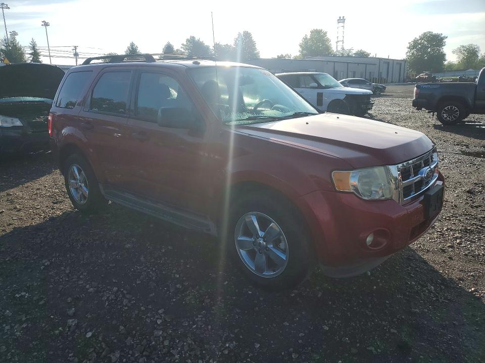 Photo 4 from auction – 2012 FORD ESCAPE with VIN 1FMCU9DG9CKA81811
