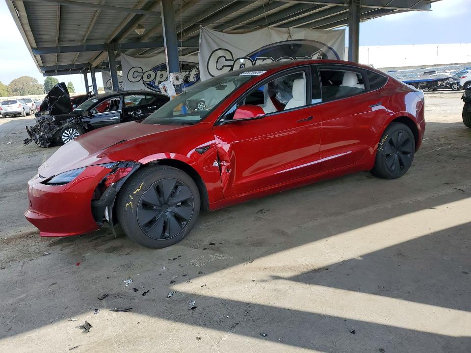 TESLA MODEL 3 2025 с VIN 5YJ3E1EA0SF071872 - Снимка от търг