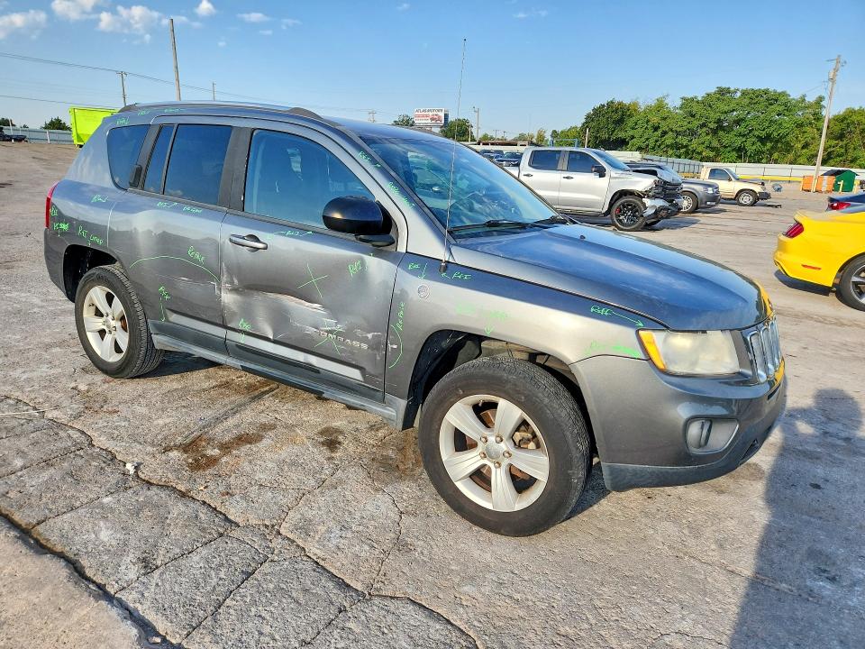 Photo 4 from auction – 2012 JEEP COMPASS with VIN 1C4NJDBB4CD656112