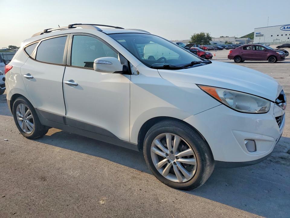Photo 4 from auction – 2012 HYUNDAI TUCSON with VIN KM8JU3AC7CU535533