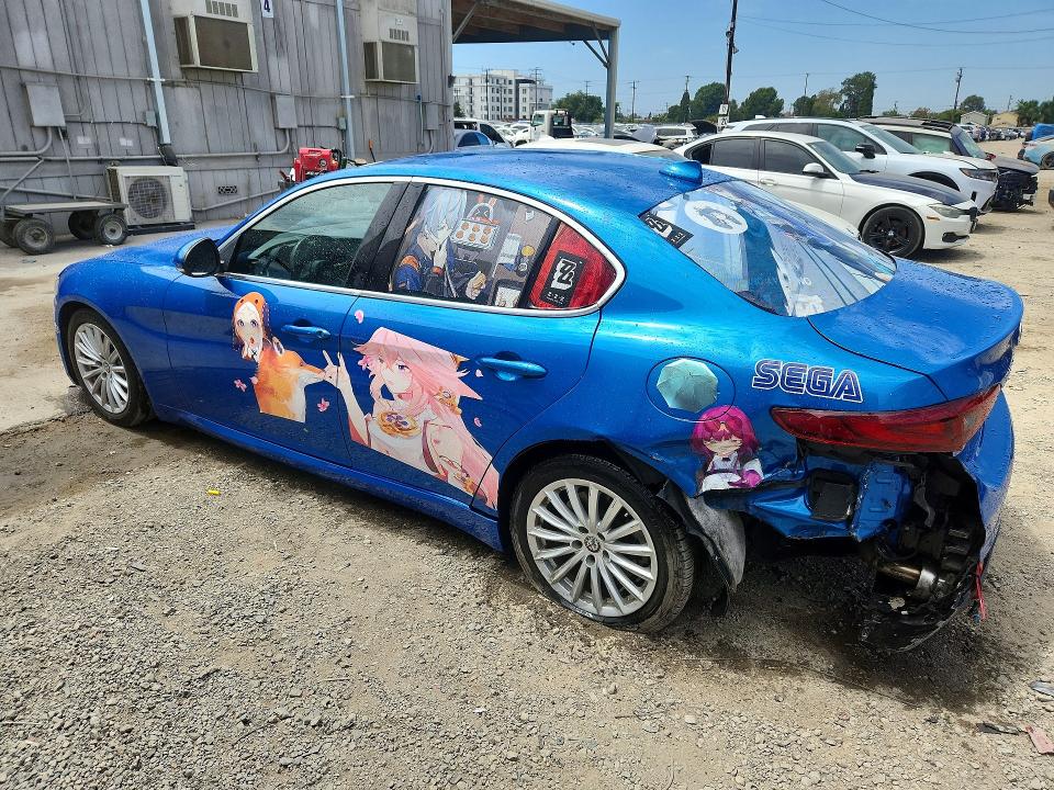 Photo 2 from auction – 2021 ALFA ROMEO GIULIA with VIN ZARFAMAN1M7643825