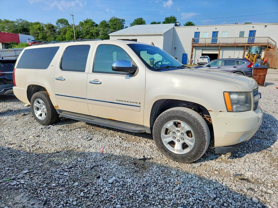 Photo 4 from auction – 2009 CHEVROLET SUBURBAN with VIN 1GNFK36339R234561