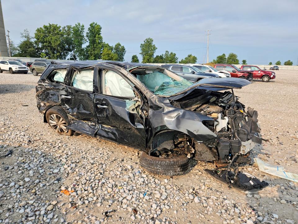 Photo 4 from auction – 2018 NISSAN PATHFINDER with VIN 5N1DR2MM7JC657972