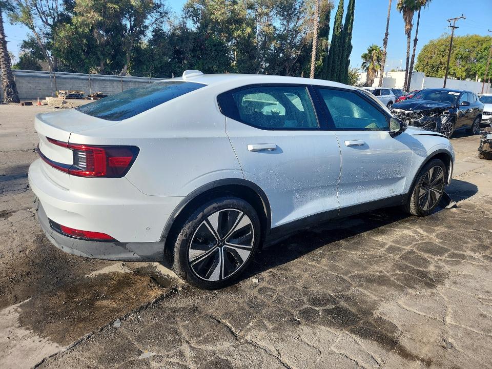 Foto 3 de la subasta – 2023 POLESTAR 2 con VIN YSMEG3KA3PL145863