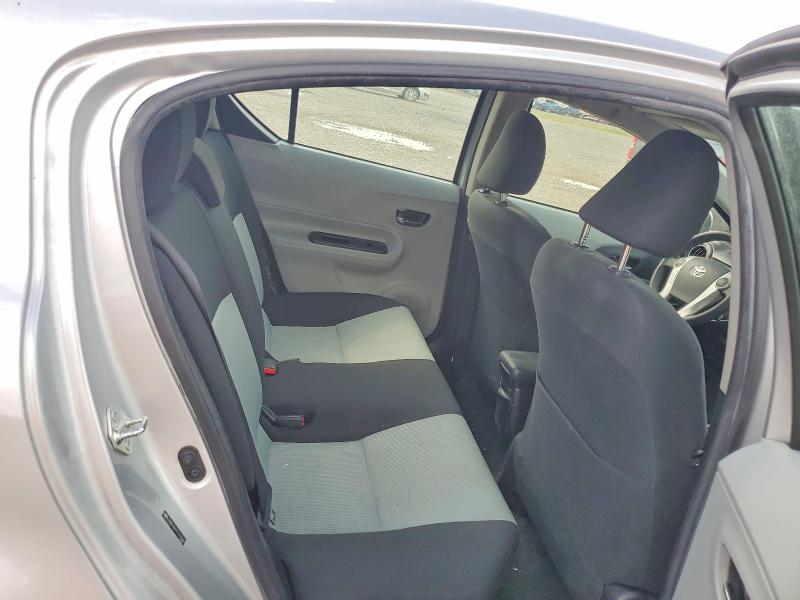 Photo 10 from auction – 2014 TOYOTA PRIUS C with VIN JTDKDTB37E1573680