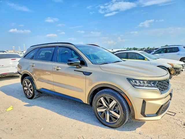 Photo 4 from auction – 2021 KIA SORENTO with VIN 5XYRL4LC4MG060312