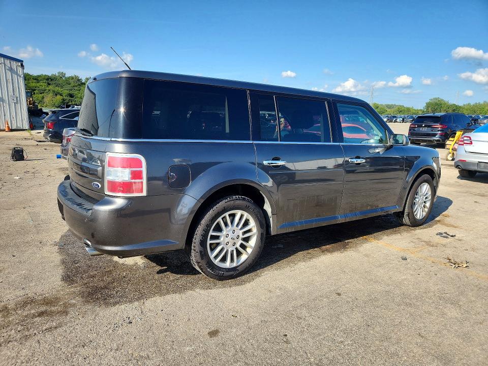 Photo 3 from auction – 2016 FORD FLEX with VIN 2FMGK5C83GBA01784