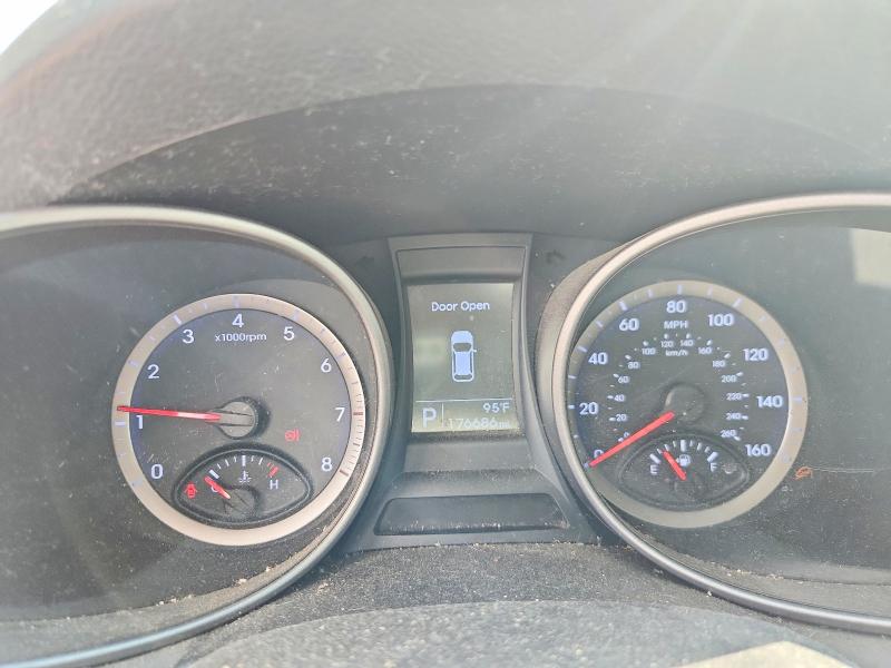 Снимка 9 от търг – 2016 HYUNDAI SANTA FE с VIN KM8SMDHF8GU154631