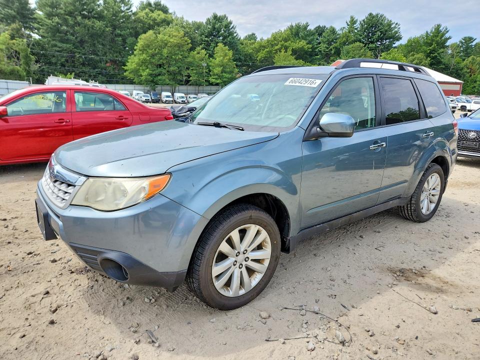 SUBARU FORESTER 2012 with VIN JF2SHADCXCH447471 - Photo from auction