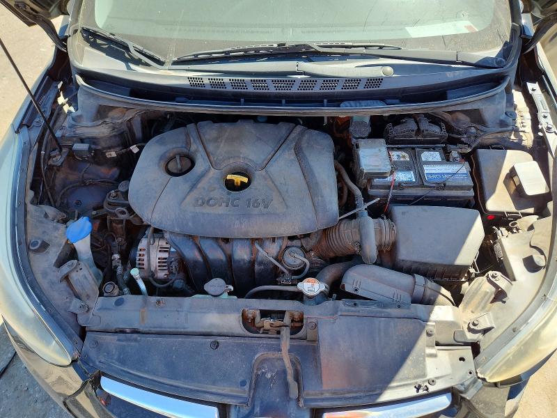 Photo 11 from auction – 2016 HYUNDAI ELANTRA with VIN 5NPDH4AE2GH786425