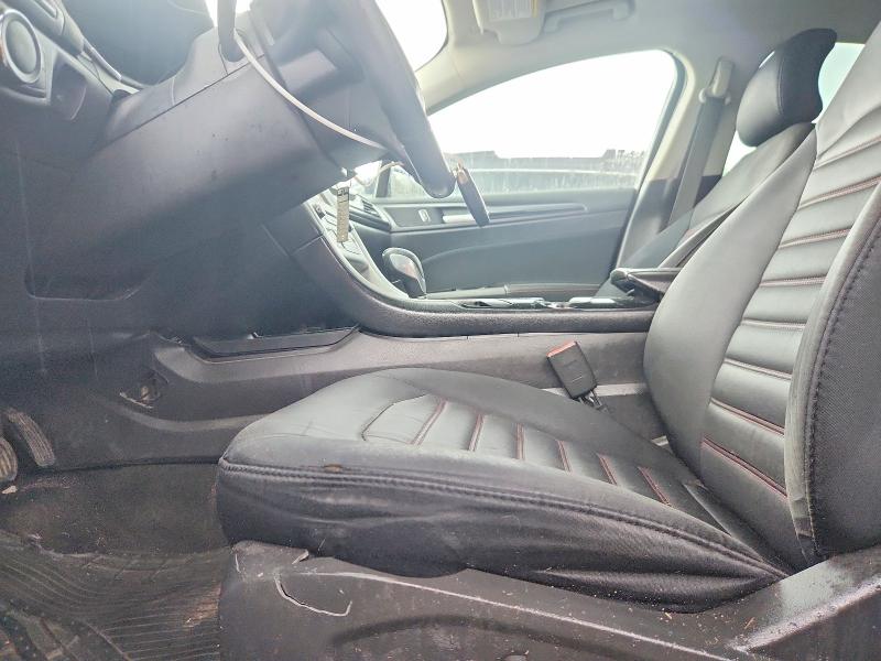 Zdjęcie 7 z aukcji – 2016 FORD FUSION z VIN 3FA6P0T95GR272317